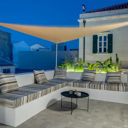 Nomadic Cozy * Ερμούπολη