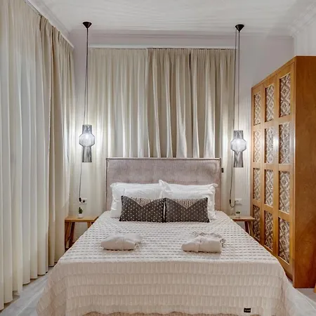فندق Nomadic Cozy إرموبولّي