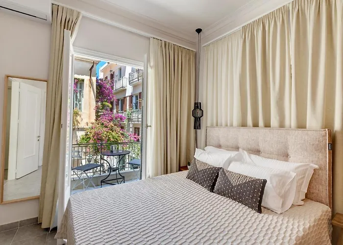 Nomadic Cozy * Ερμούπολη